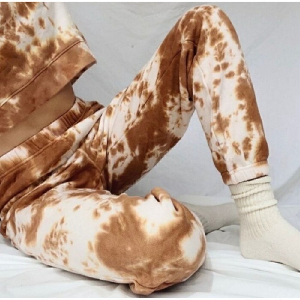 NWT MATE the Label Organic Brown/Cream Tie Dye Fleece Relaxed Pocket Sweatpants - Picture 1 of 6